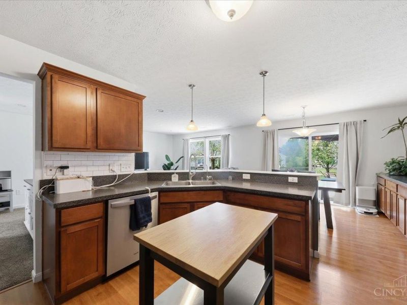 7827 Highbrook Drive, Maineville, OH 45039 Photo 11