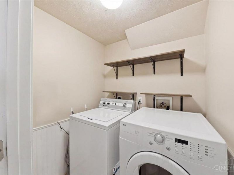 7827 Highbrook Drive, Maineville, OH 45039 Photo 17