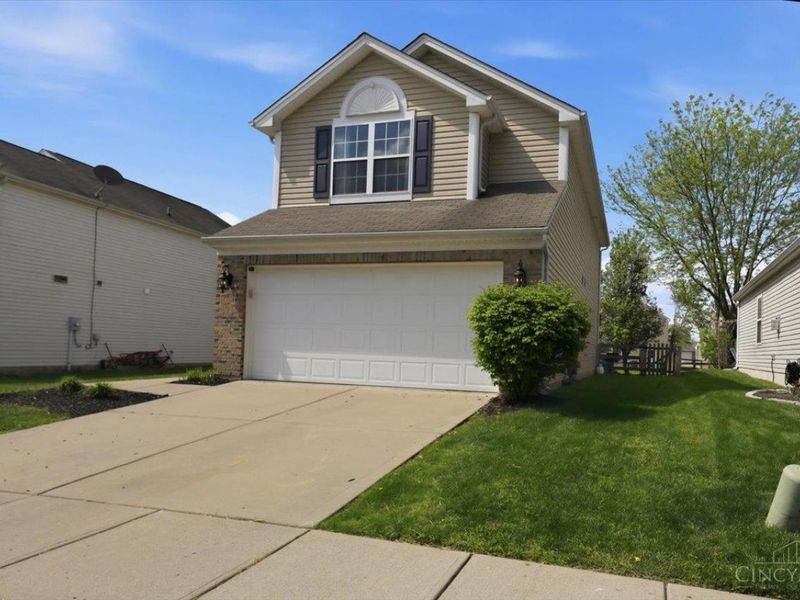 7827 Highbrook Drive, Maineville, OH 45039 Photo 2