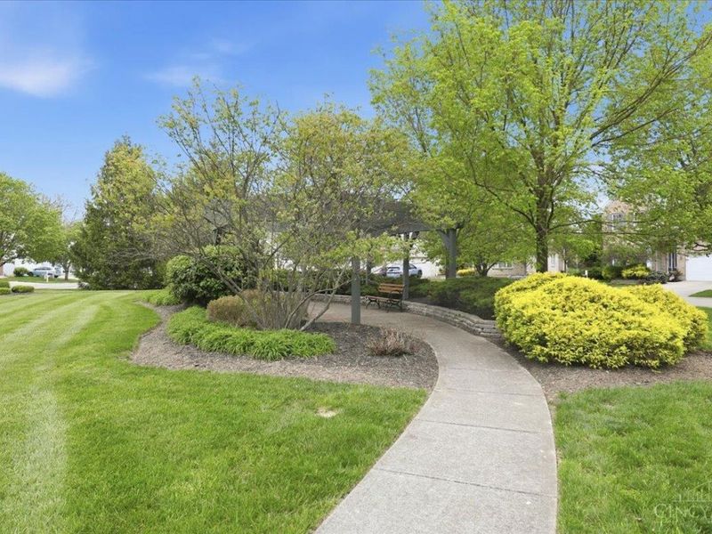 7827 Highbrook Drive, Maineville, OH 45039 Photo 48