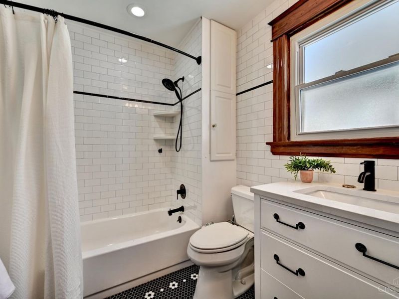 2853 Markbreit Avenue, Cincinnati, OH 45209 Photo 24