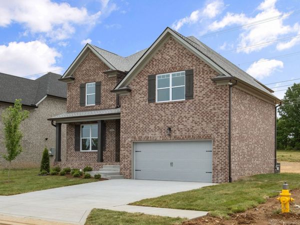 211 Blantons Park Dr , Gallatin, TN 37066