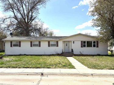 305 N Maple Street N, DAVENPORT, NE 68335
