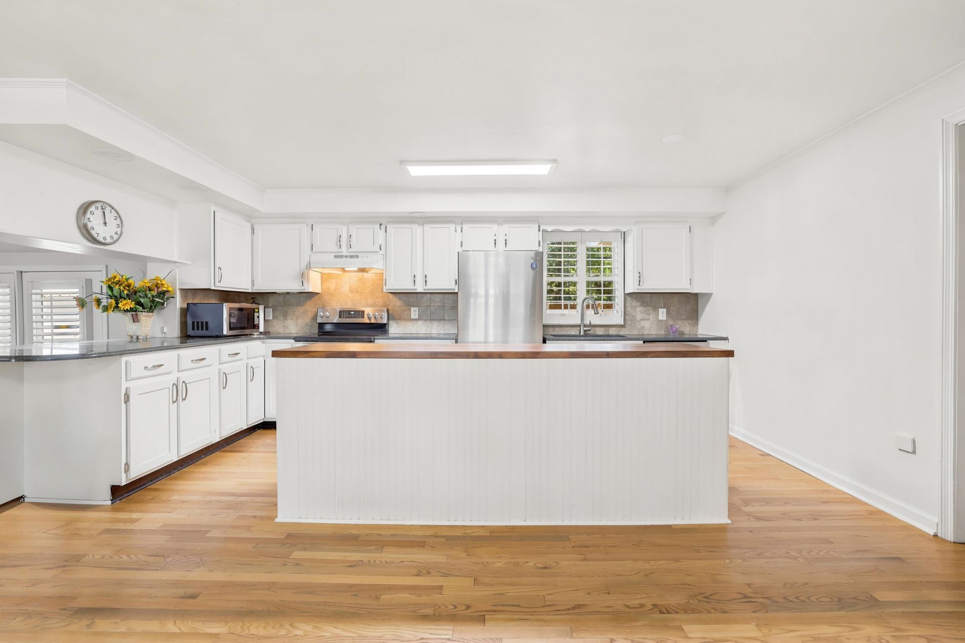 408 Rosemary St. Photo 14