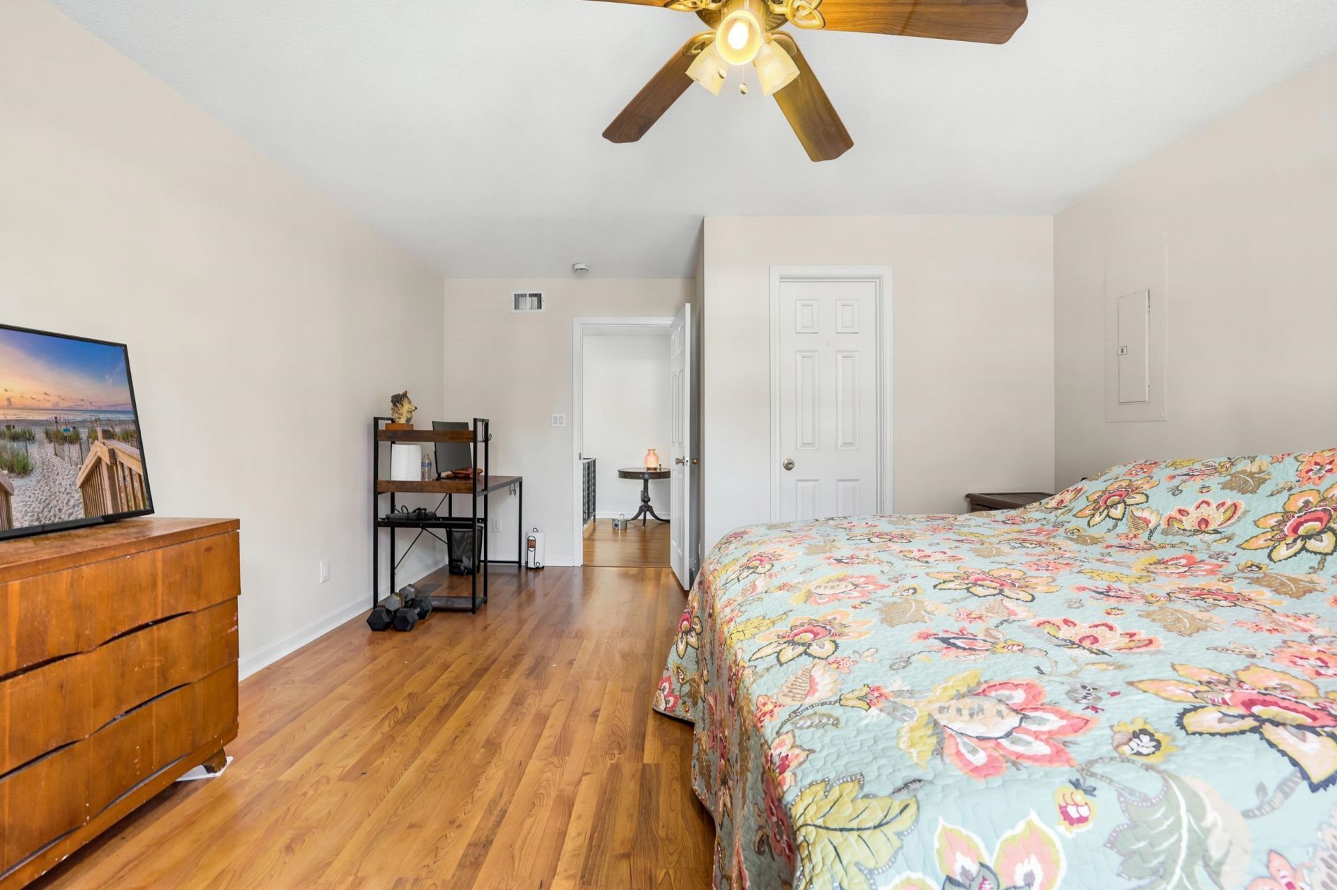 408 Rosemary St. Photo 26