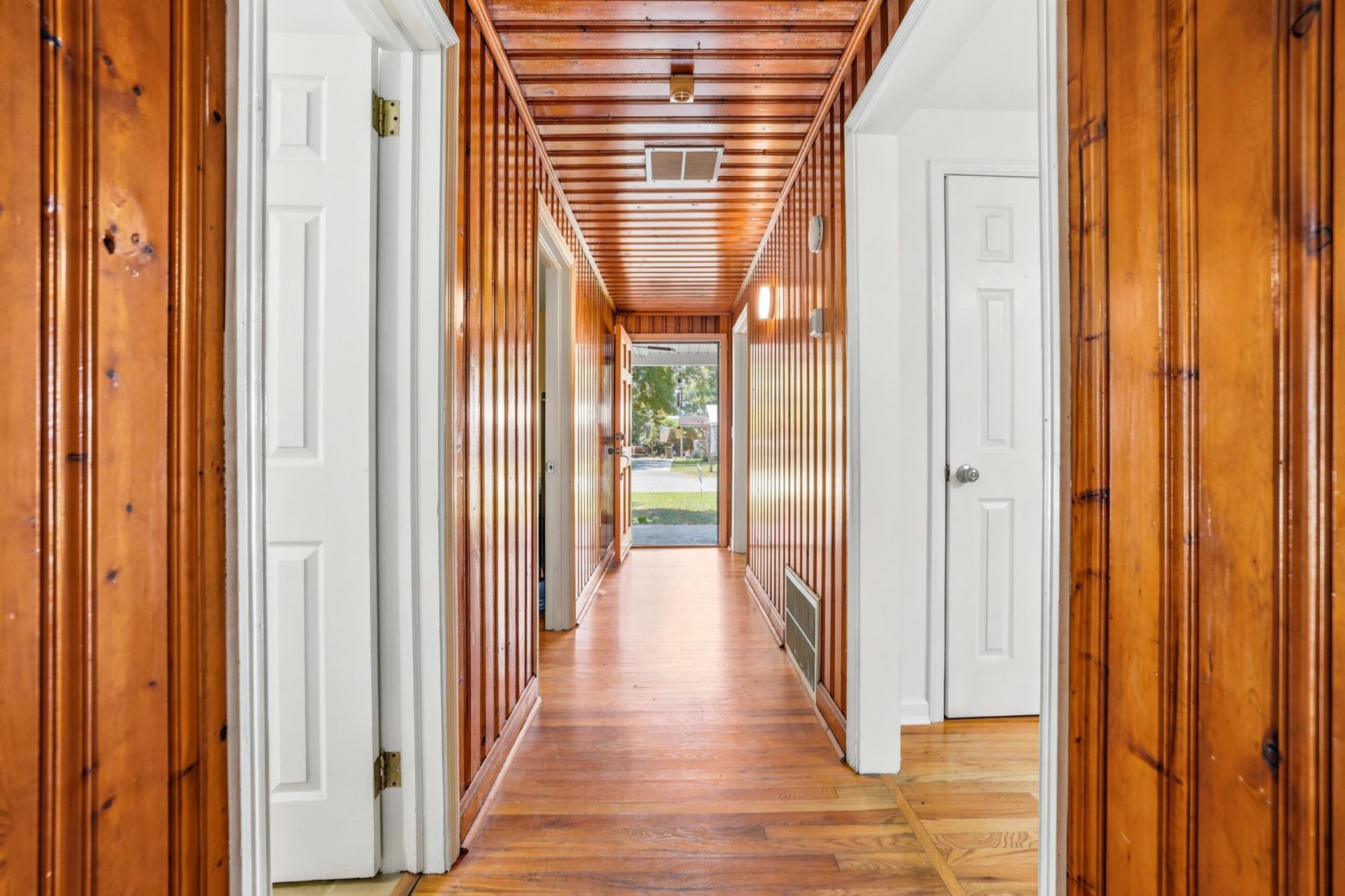 408 Rosemary St. Photo 6