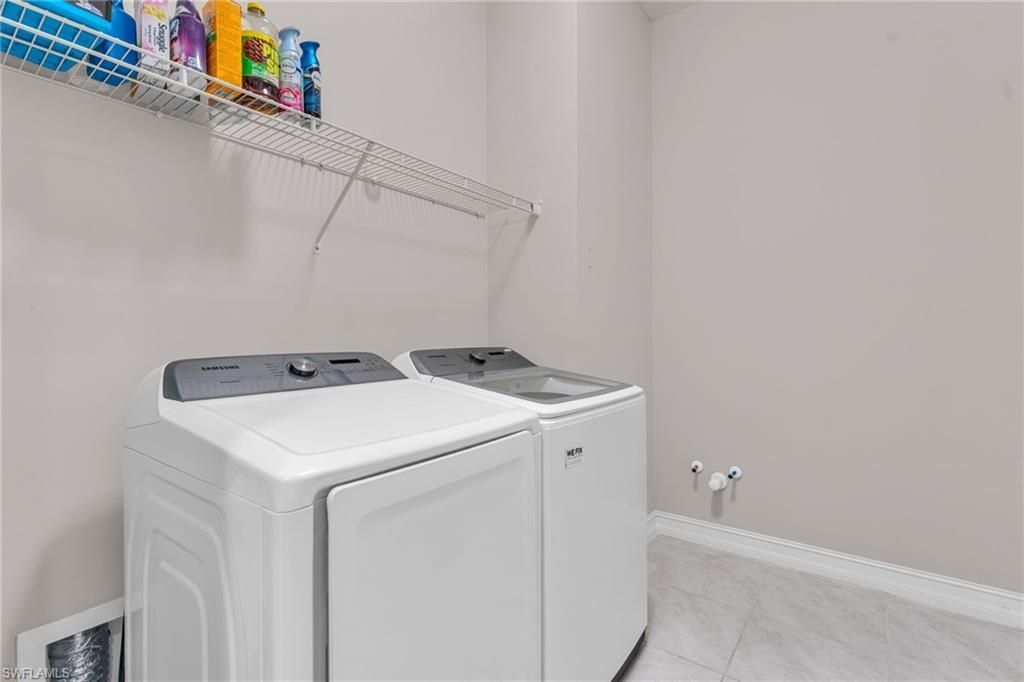 3596 Avenida Del Vera, North Fort Myers, FL 33917 Photo