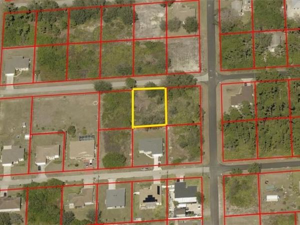 2903 5th ST SW, LEHIGH ACRES, FL 33976