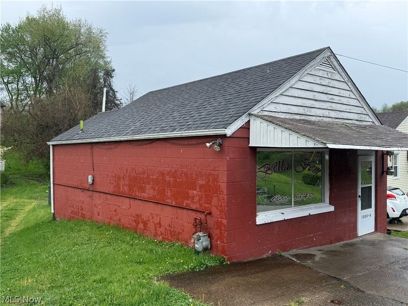 1300 A N 7th Street, Martins Ferry, OH 43935 Photo 9