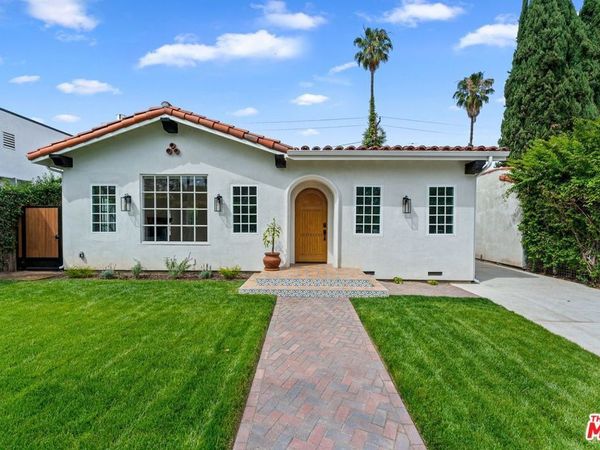 9005 ROSEWOOD Avenue, West Hollywood, CA 90048