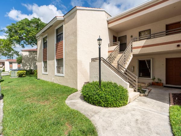 9819 NW 3rd Court, Unit 3, Plantation, FL 33324