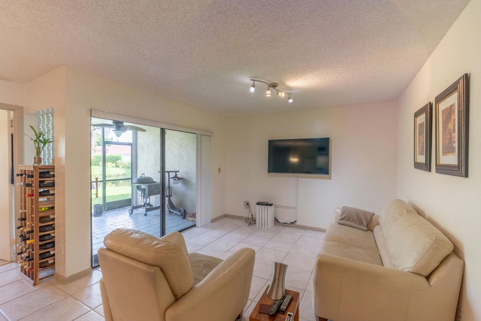 9819 NW 3rd Court, Unit 3, Plantation, FL 33324 Photo