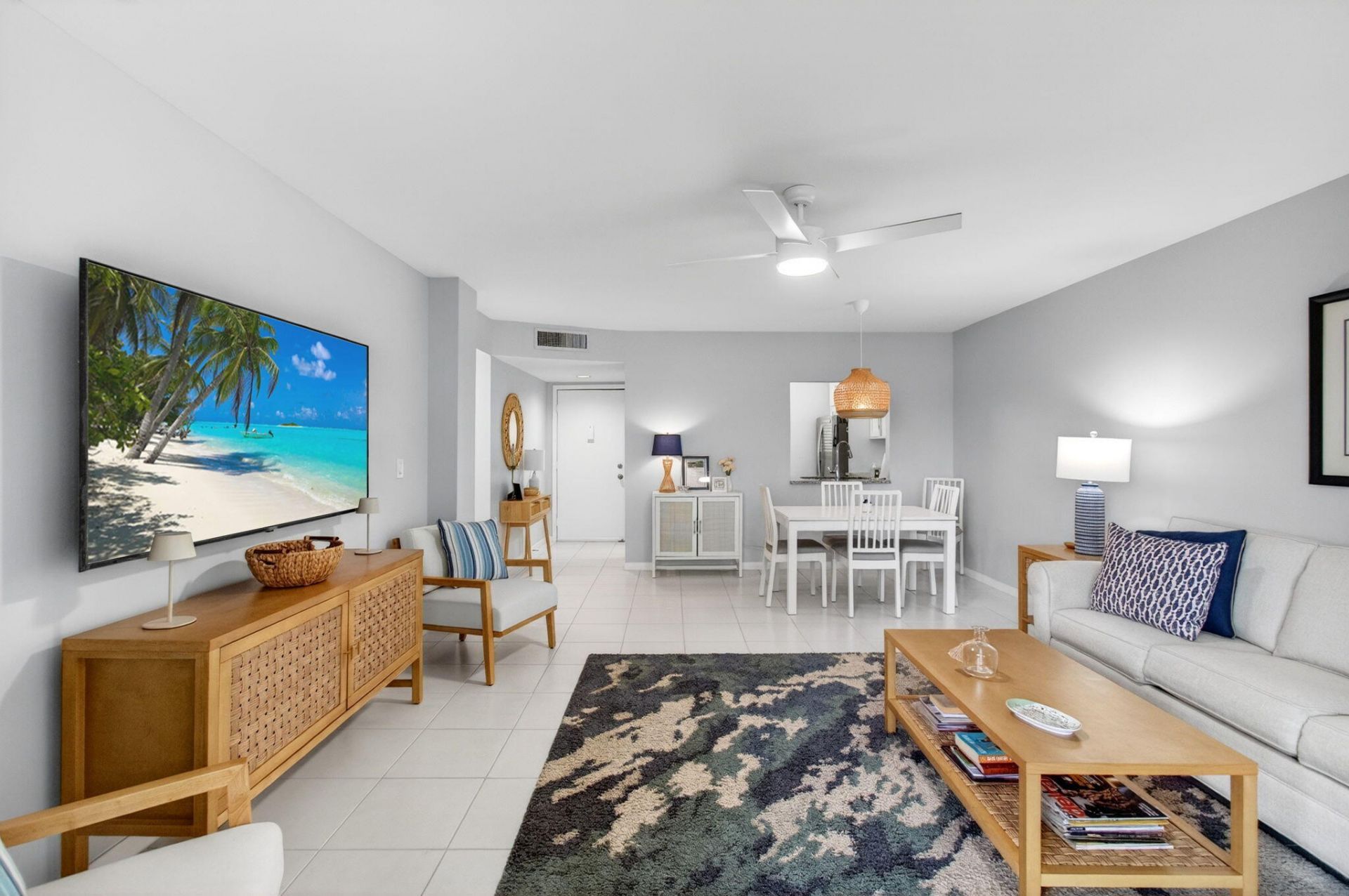 5280 Las Verdes Circle, Unit 112, Delray Beach, FL 33484 Photo