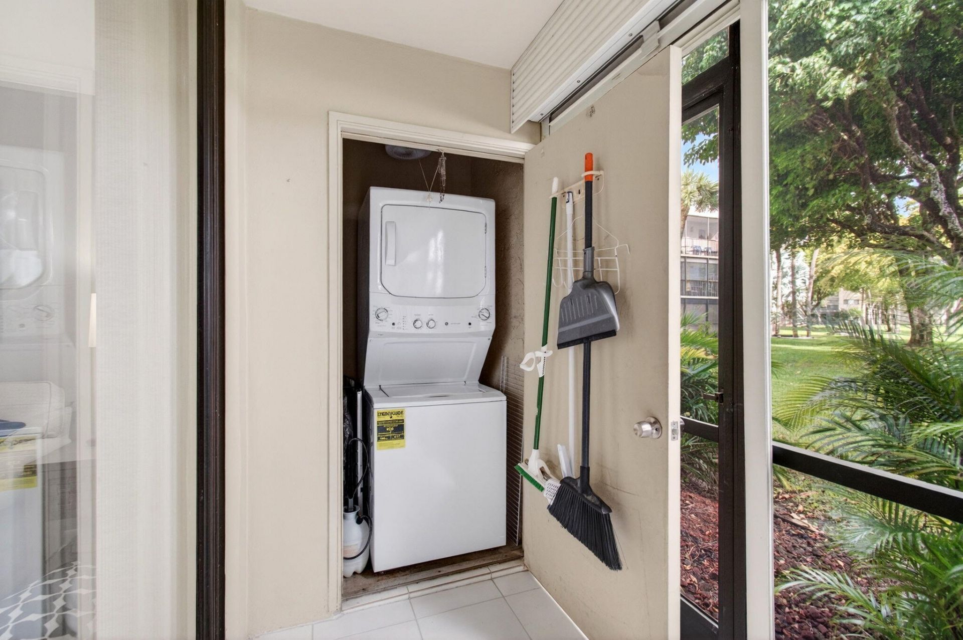 5280 Las Verdes Circle, Unit 112, Delray Beach, FL 33484 Photo