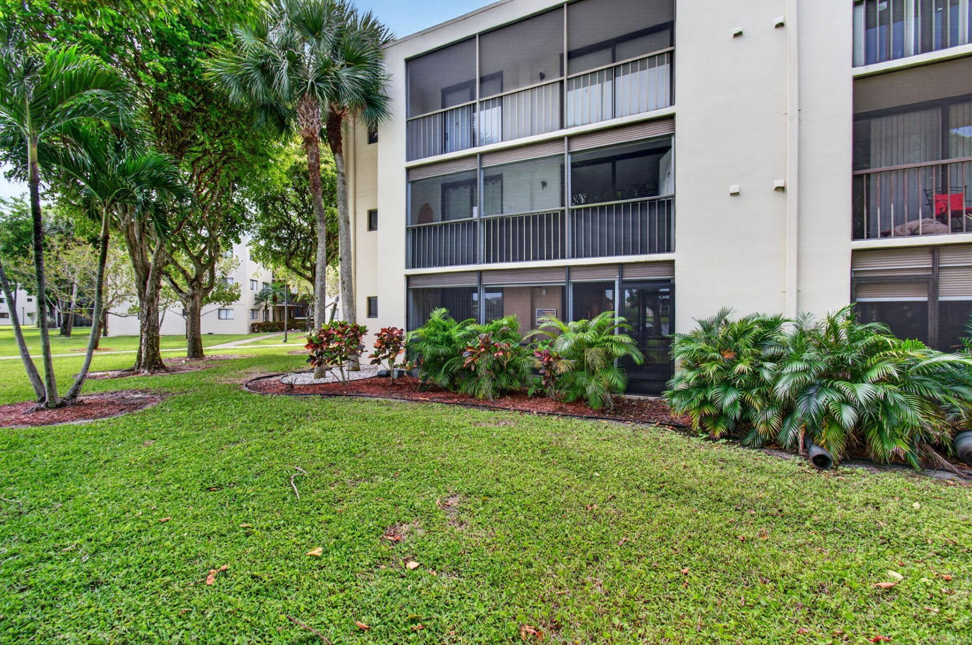 5280 Las Verdes Circle, Unit 112, Delray Beach, FL 33484 Photo