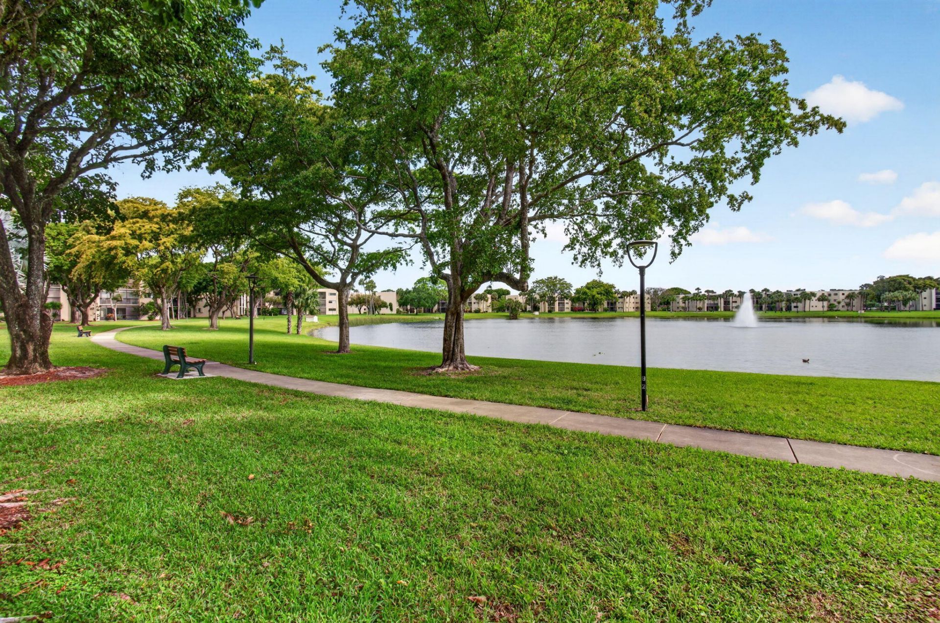 5280 Las Verdes Circle, Unit 112, Delray Beach, FL 33484 Photo