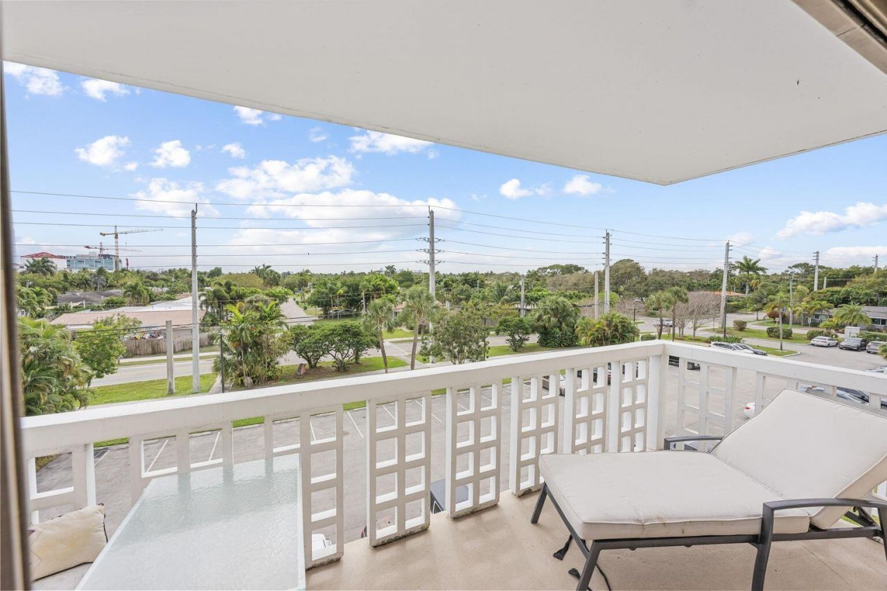 1831 NE 38th Street, Unit 410, Oakland Park, FL 33308 Photo