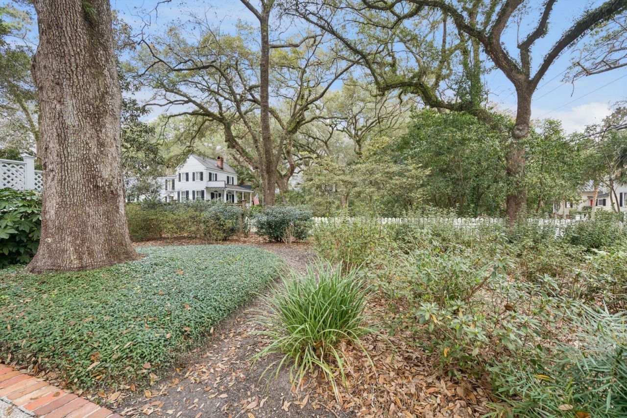 500 Central Avenue Photo 67