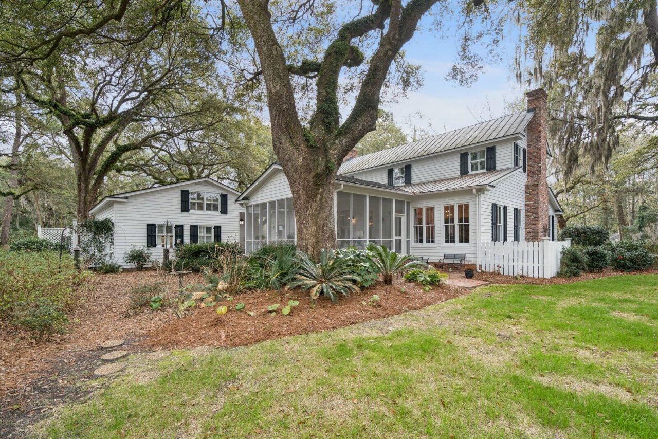 500 Central Avenue Photo 82