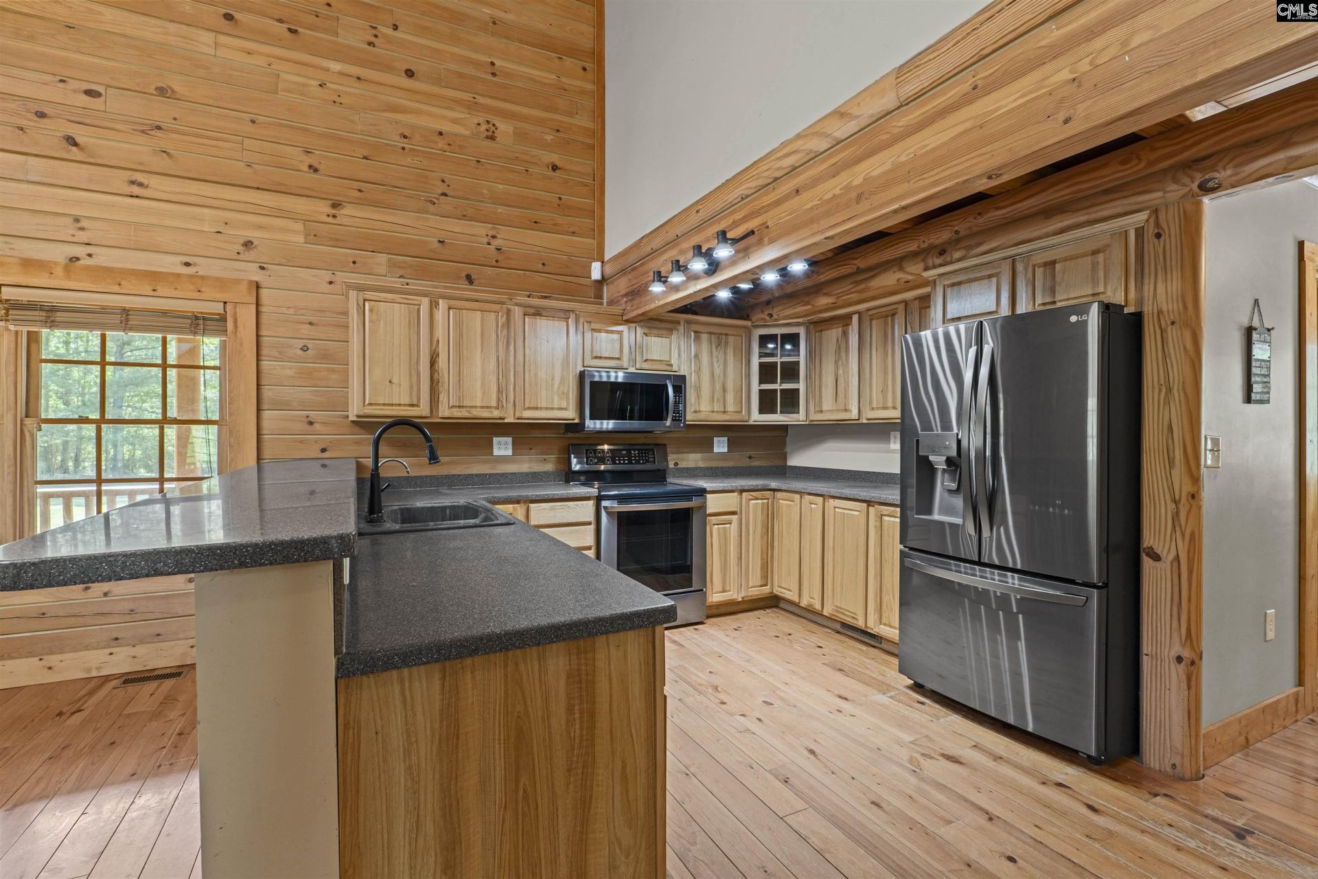 2719 Wildflower Road  Photo 9