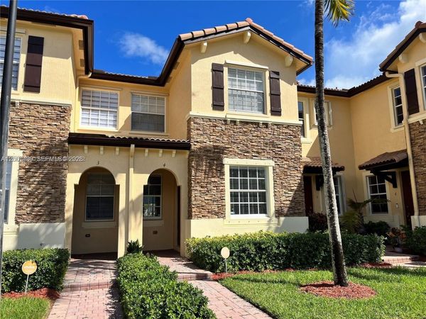 9123 SW 227th St, Unit 4, Cutler Bay, FL 33190