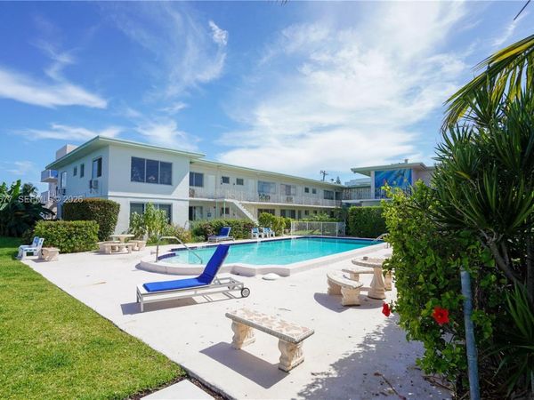 2250 Bay Dr , Unit 4, Miami Beach, FL 33141