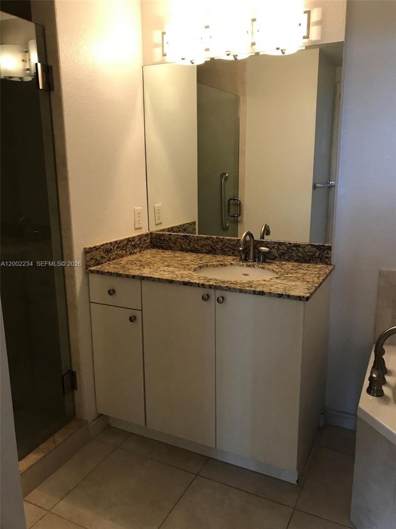 1830 Radius Dr, Unit 407, Hollywood, FL 33020 Photo