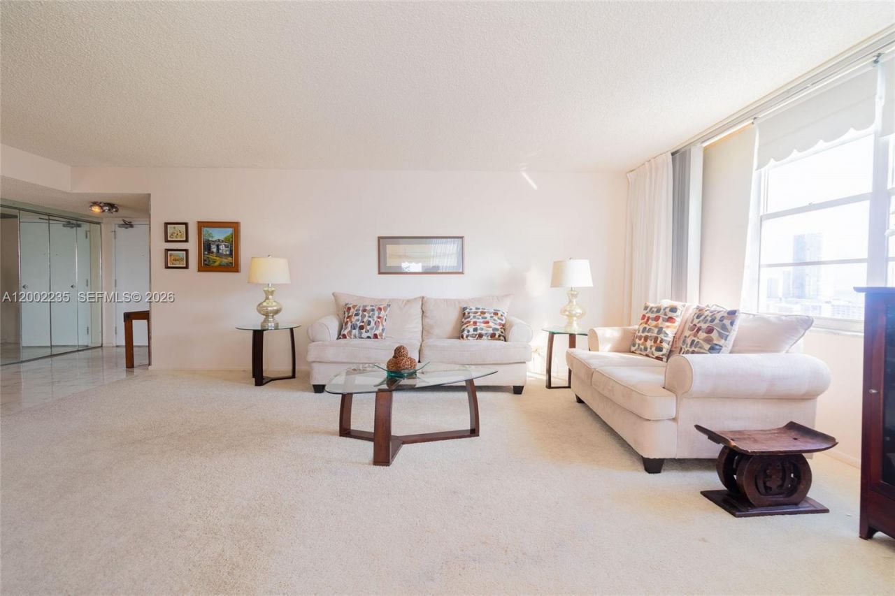 301 174th St, Unit 1912, Sunny Isles Beach, FL 33160 Photo