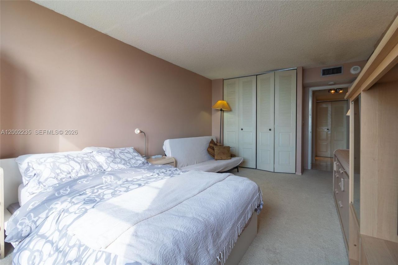 301 174th St, Unit 1912, Sunny Isles Beach, FL 33160 Photo