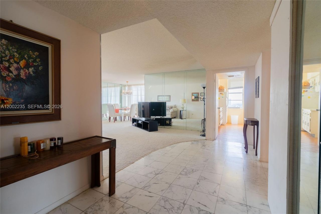 301 174th St, Unit 1912, Sunny Isles Beach, FL 33160 Photo