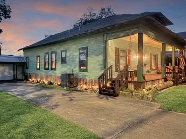 212 W 4th St , DeRidder, LA 70634