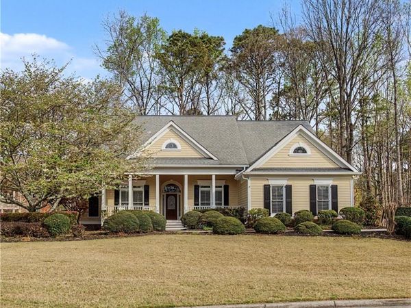 5043 Hickory Hills Drive, Woodstock, GA 30188