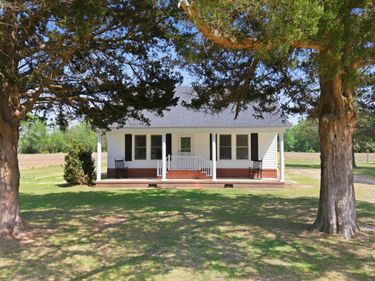 124 Republican Road , Windsor, NC 27983