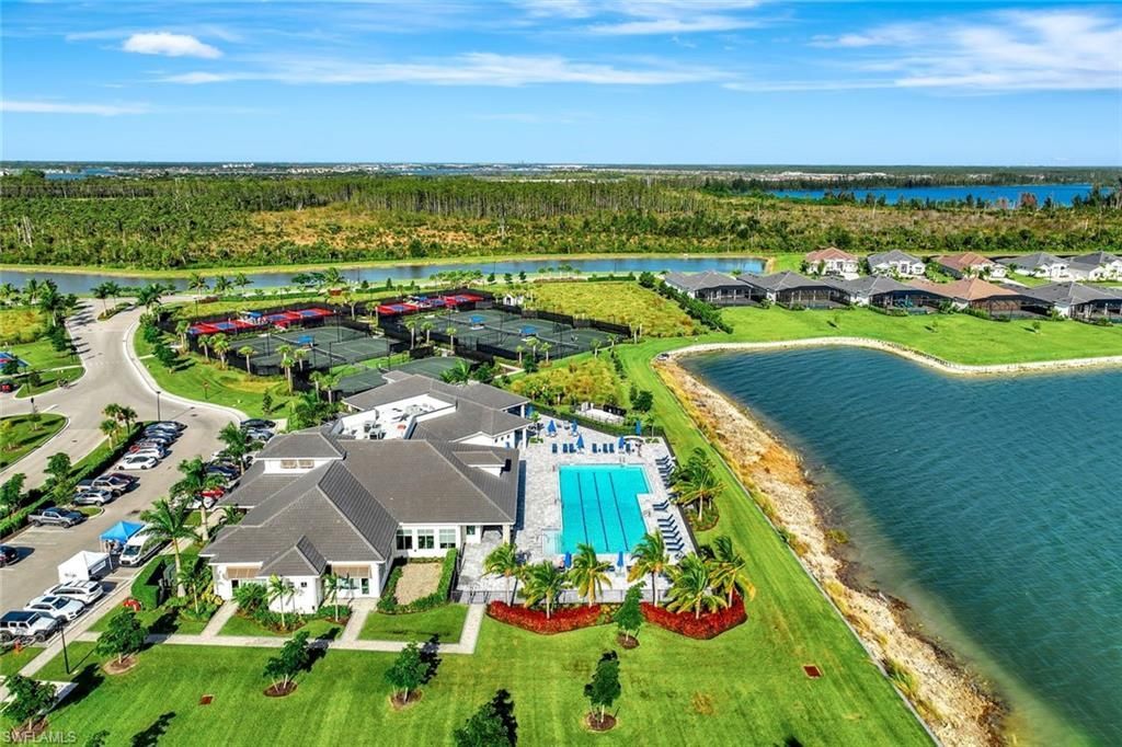 18437 Wildblue Blvd, Fort Myers, FL 33913 Photo