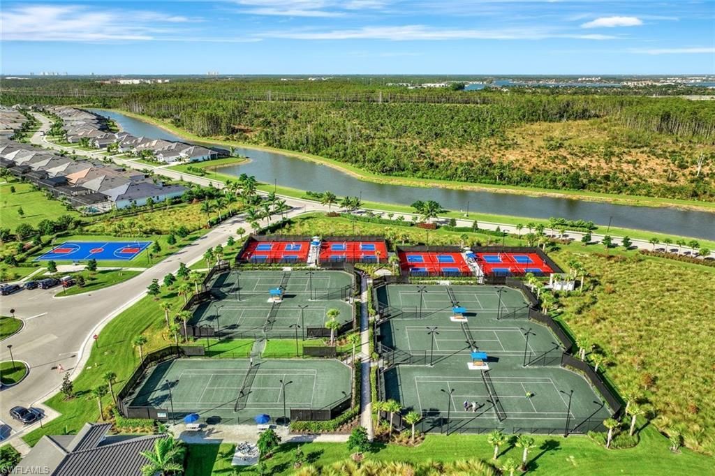 18437 Wildblue Blvd, Fort Myers, FL 33913 Photo