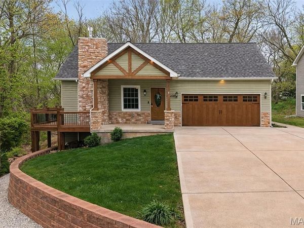 10206 Hawthorn Road , Foristell, MO 63348