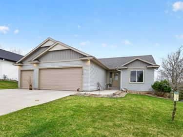 1960 Pioneer Lane, Zumbrota, MN 55992