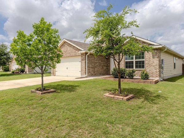 105 Balsam ST, Hutto, TX 78634