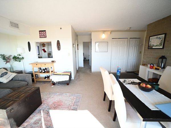 49 Marion, Unit 10D, Brookline, MA 02446