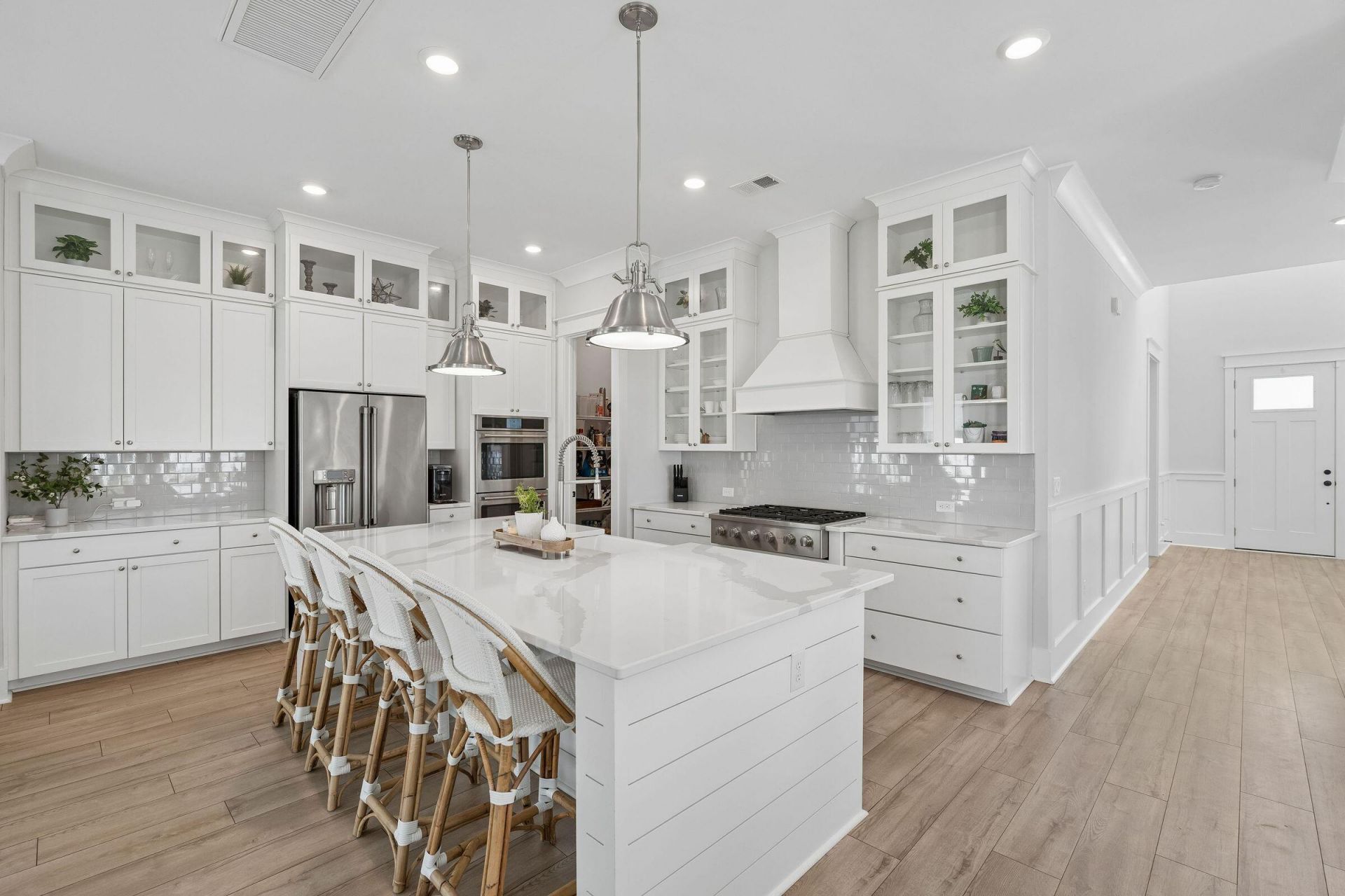 3605 Clambank Drive Photo 6