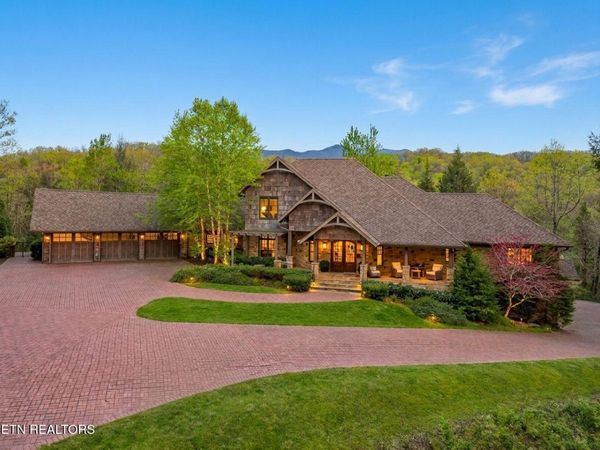 1886 Acorn Branch Lane, Gatlinburg, TN 37738