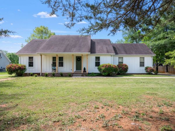 1618 Windy Meadow Dr, Christiana, TN 37037