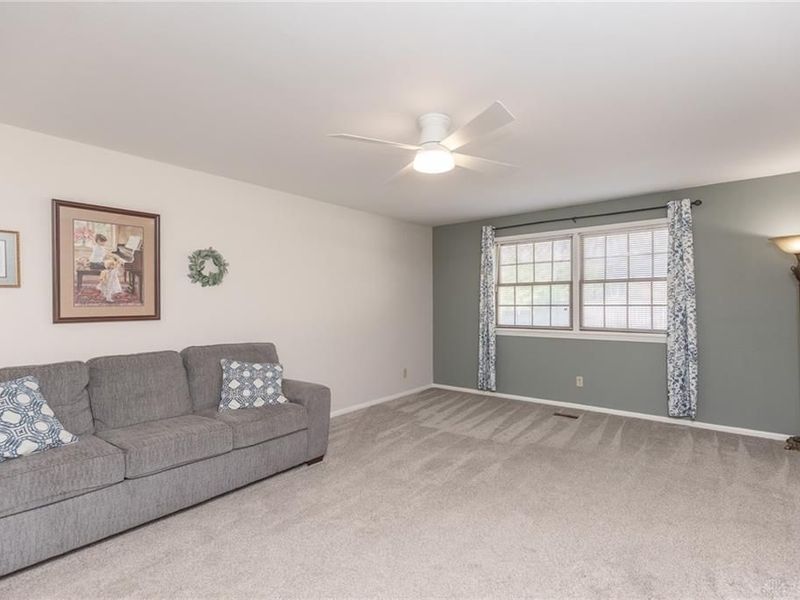 6889 Jonetta Street, Huber Heights, OH 45424 Photo 10