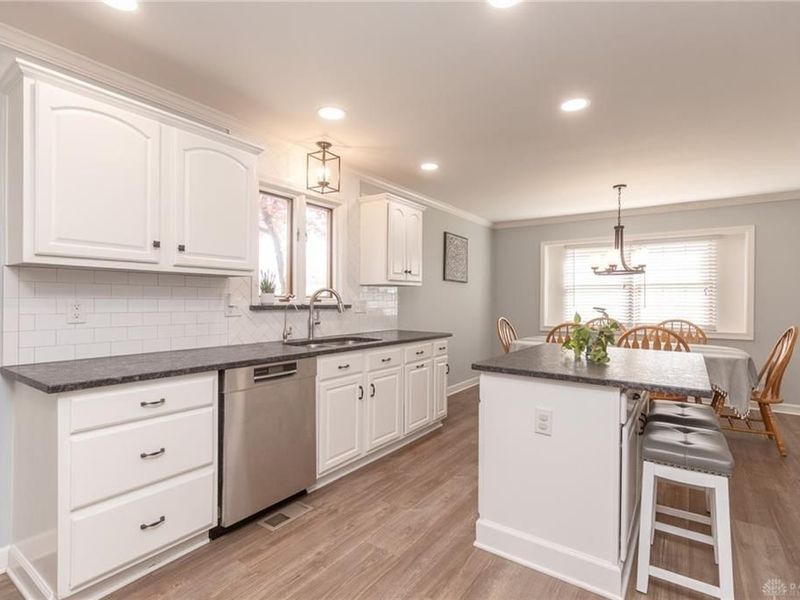 6889 Jonetta Street, Huber Heights, OH 45424 Photo 16