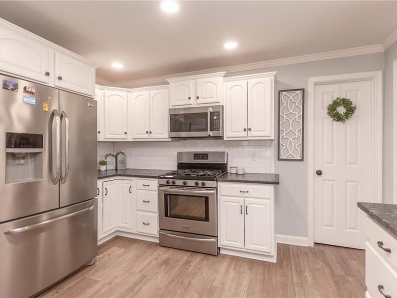 6889 Jonetta Street, Huber Heights, OH 45424 Photo 20