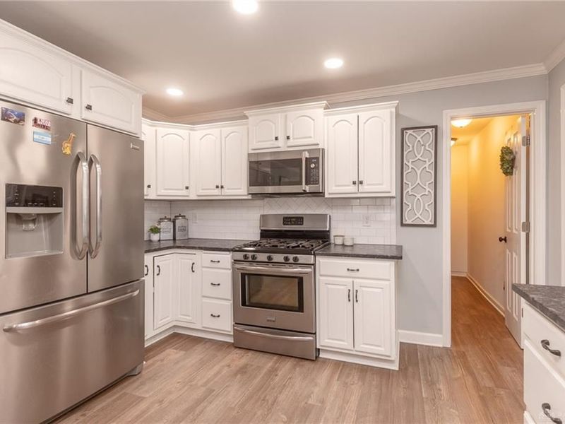 6889 Jonetta Street, Huber Heights, OH 45424 Photo 21