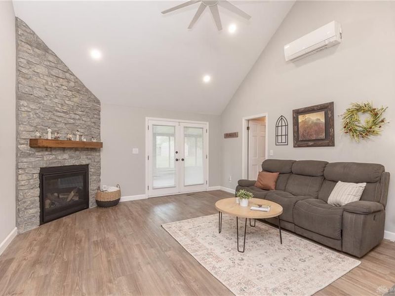 6889 Jonetta Street, Huber Heights, OH 45424 Photo 23