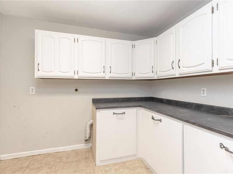 6889 Jonetta Street, Huber Heights, OH 45424 Photo 33