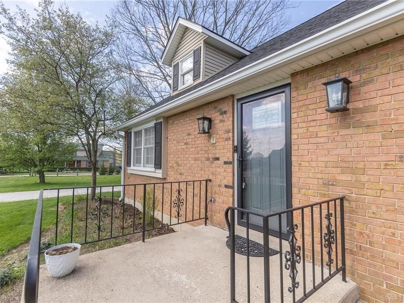 6889 Jonetta Street, Huber Heights, OH 45424 Photo 7