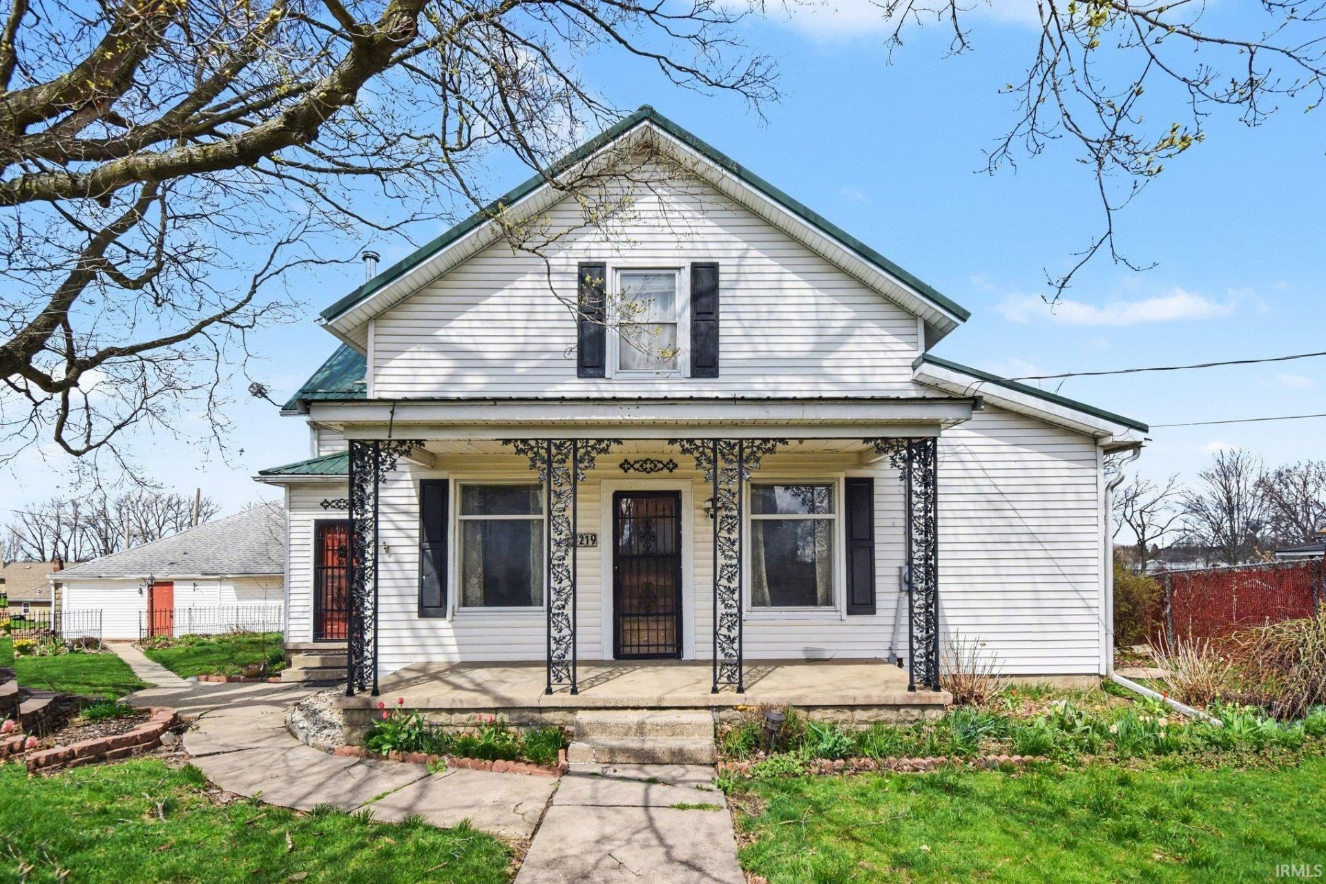 219 W Dewey Street, Bremen, IN 46506 Main Photo